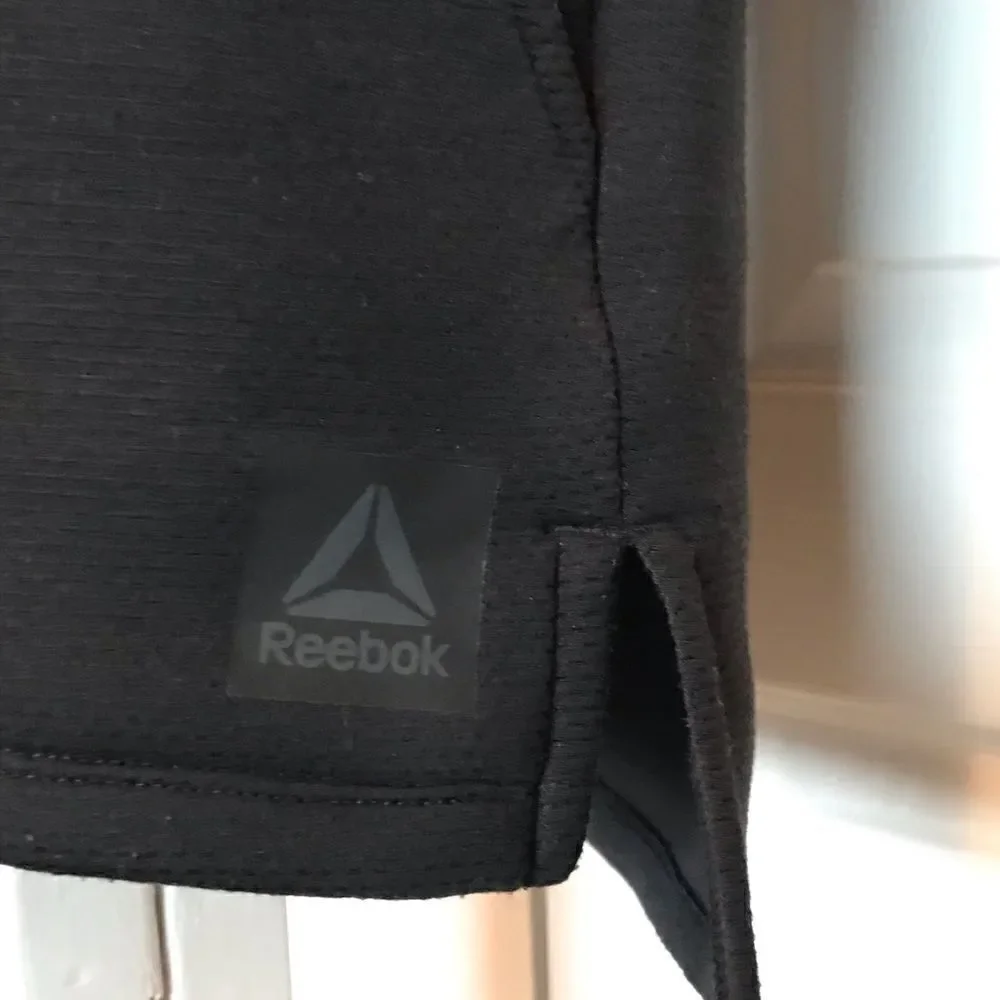 Reebok sweater  - Picture 8 of 9